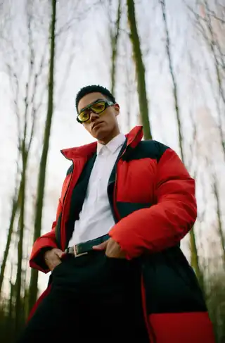 Loading the media file...