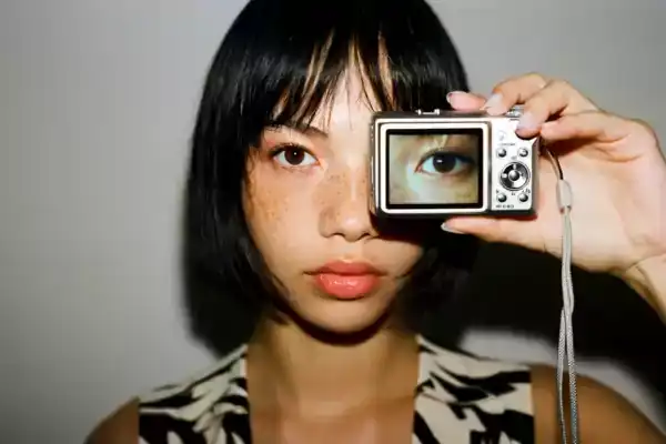 Loading the media file...