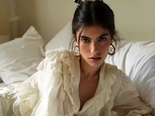 Loading the media file...