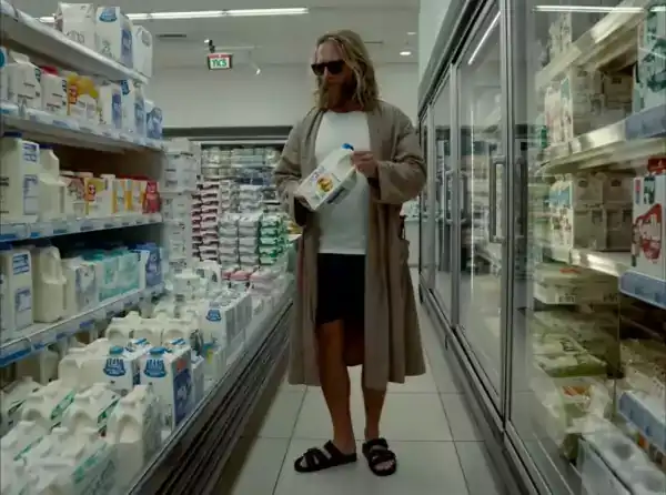 Loading the media file...